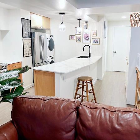 66 Creek Garden House Villa West Vancouver Bagian luar foto