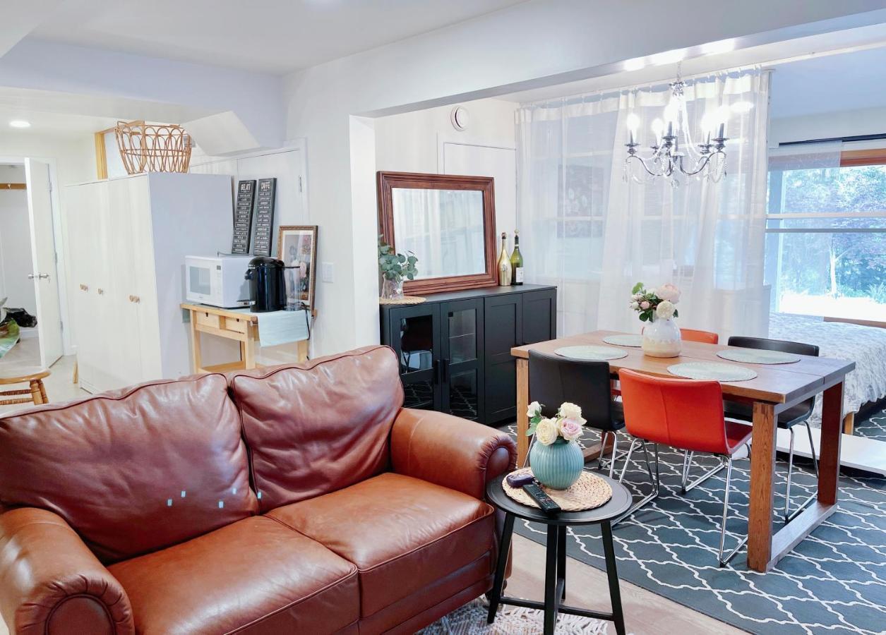 66 Creek Garden House Villa West Vancouver Bagian luar foto