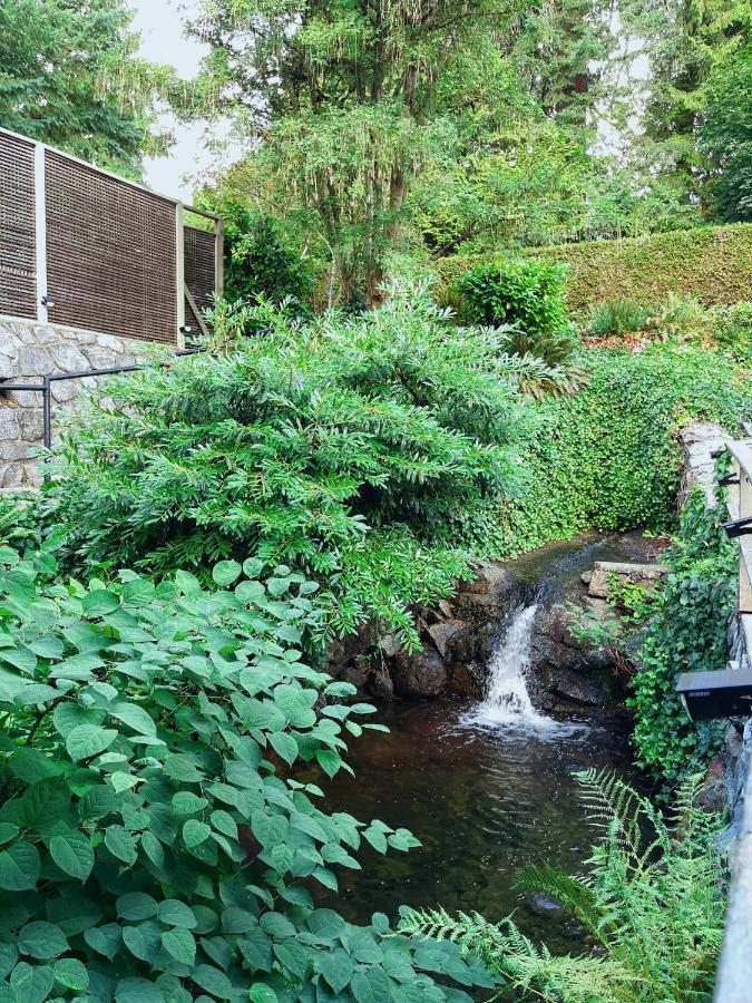 66 Creek Garden House Villa West Vancouver Bagian luar foto