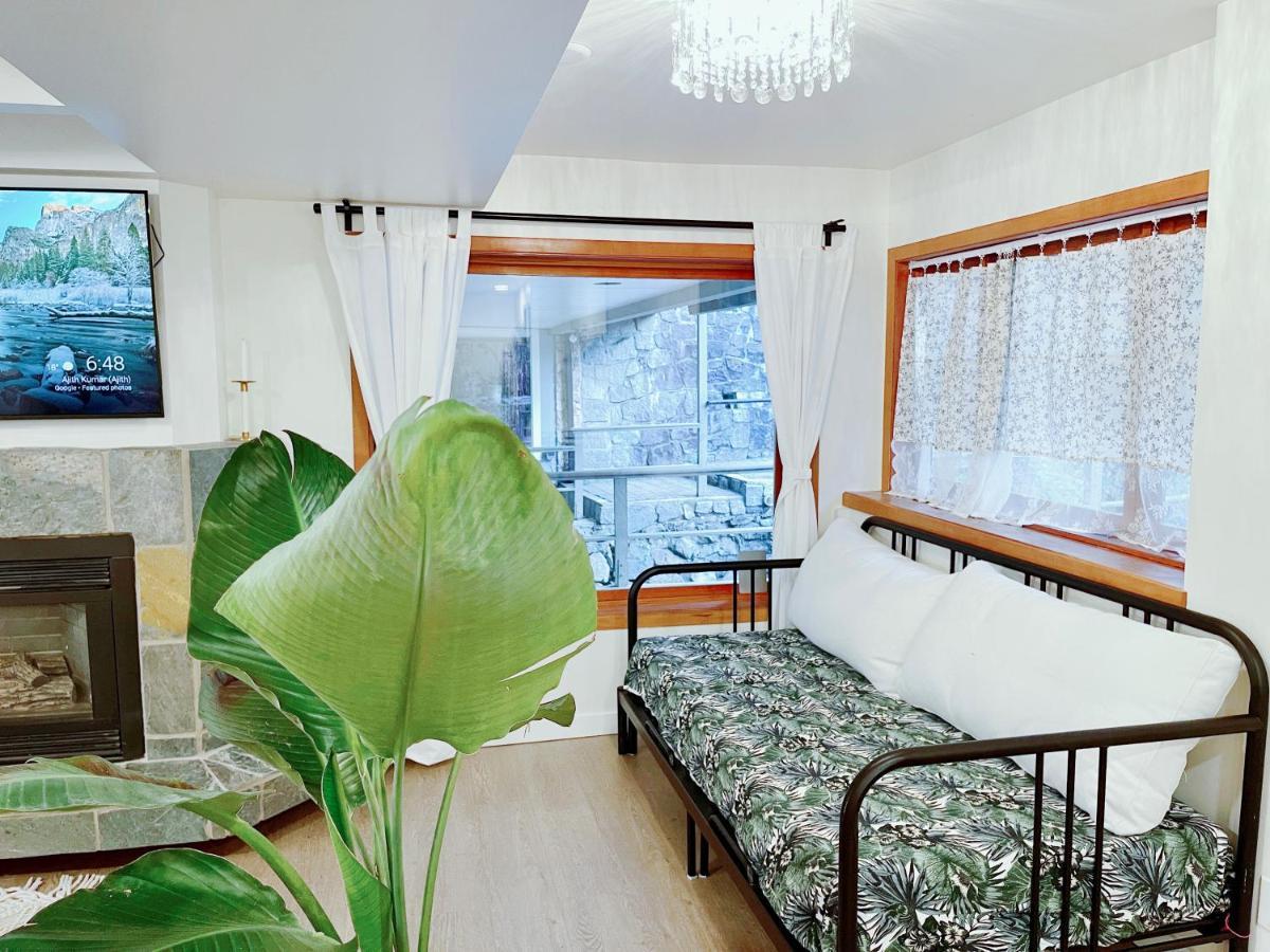 66 Creek Garden House Villa West Vancouver Bagian luar foto