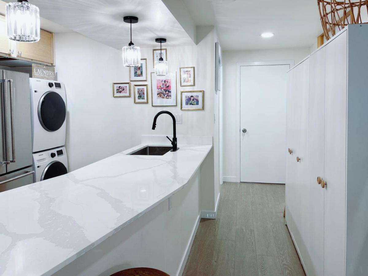 66 Creek Garden House Villa West Vancouver Bagian luar foto
