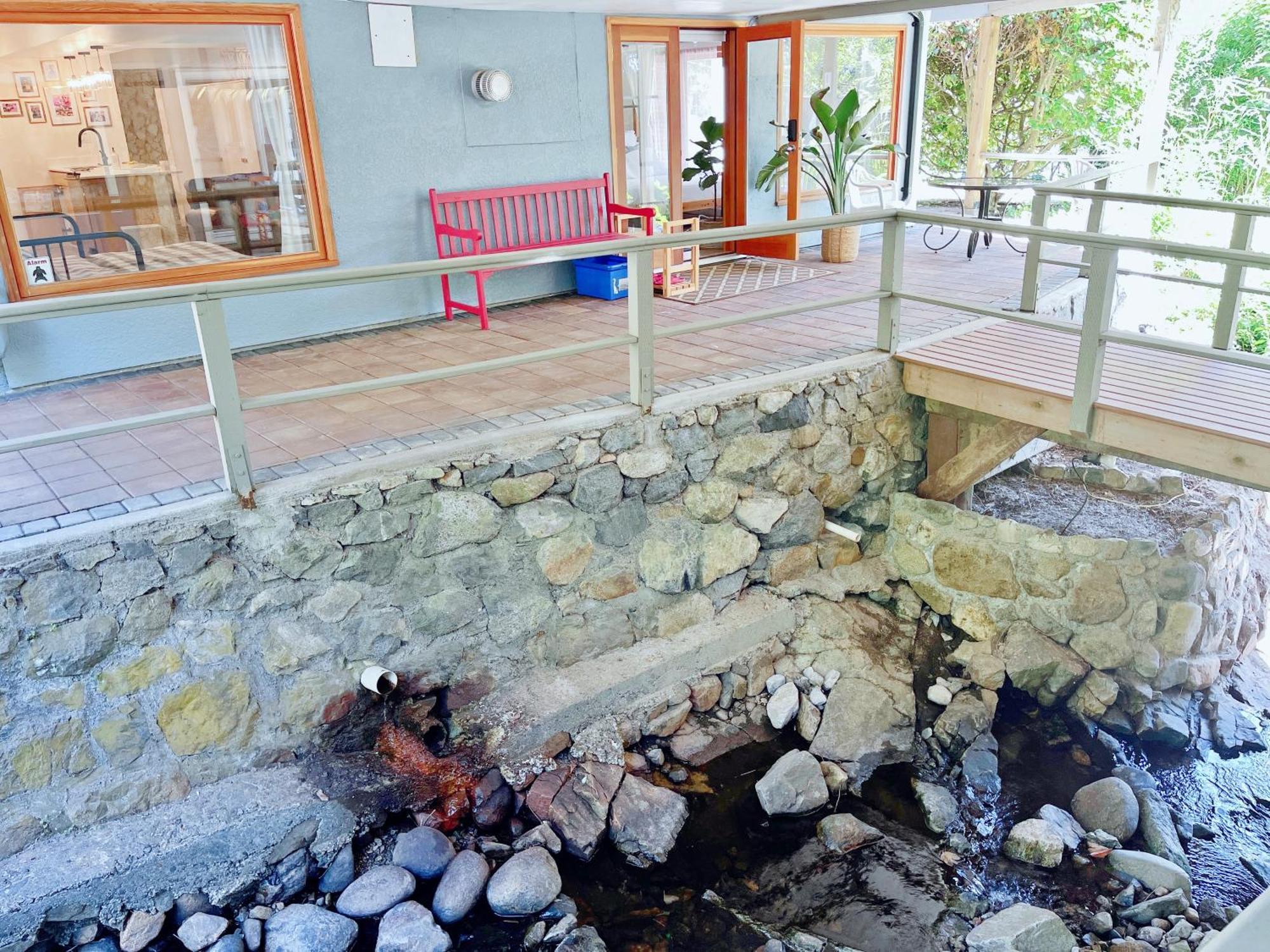 66 Creek Garden House Villa West Vancouver Bagian luar foto